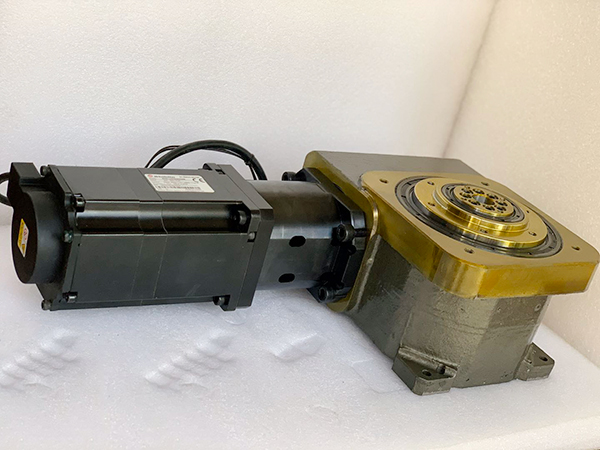 AR伺服转台模组